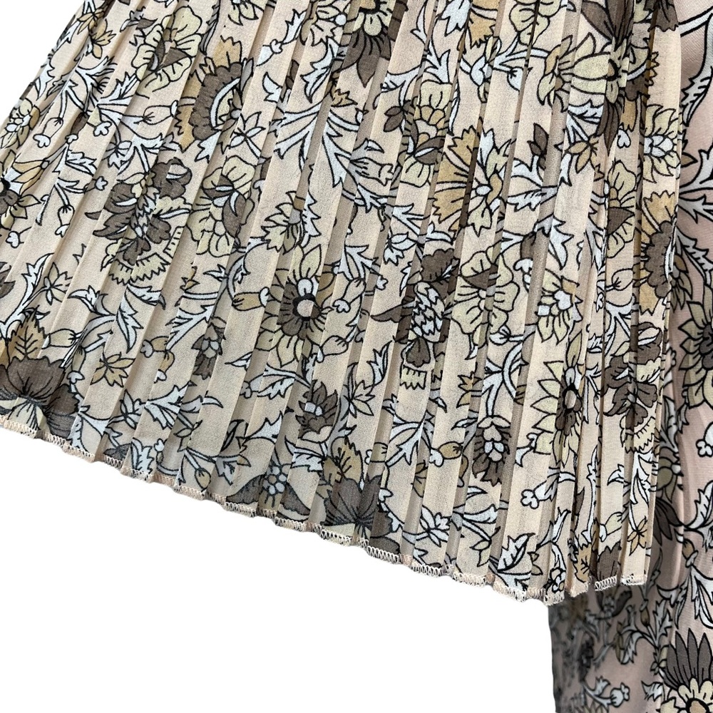 Calvin Klein Flutter Sleeve Floral Blouse Neutral Top M - Picture 3 of 9